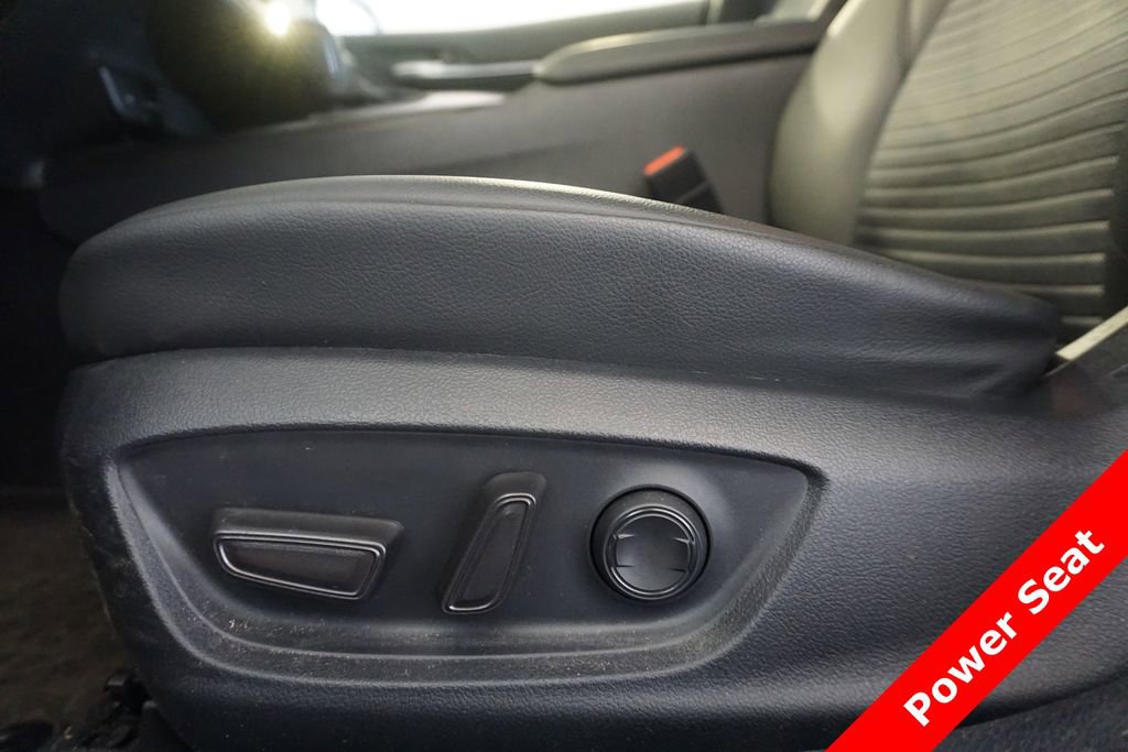 Certified 2024 Toyota Camry SE FWD image 6