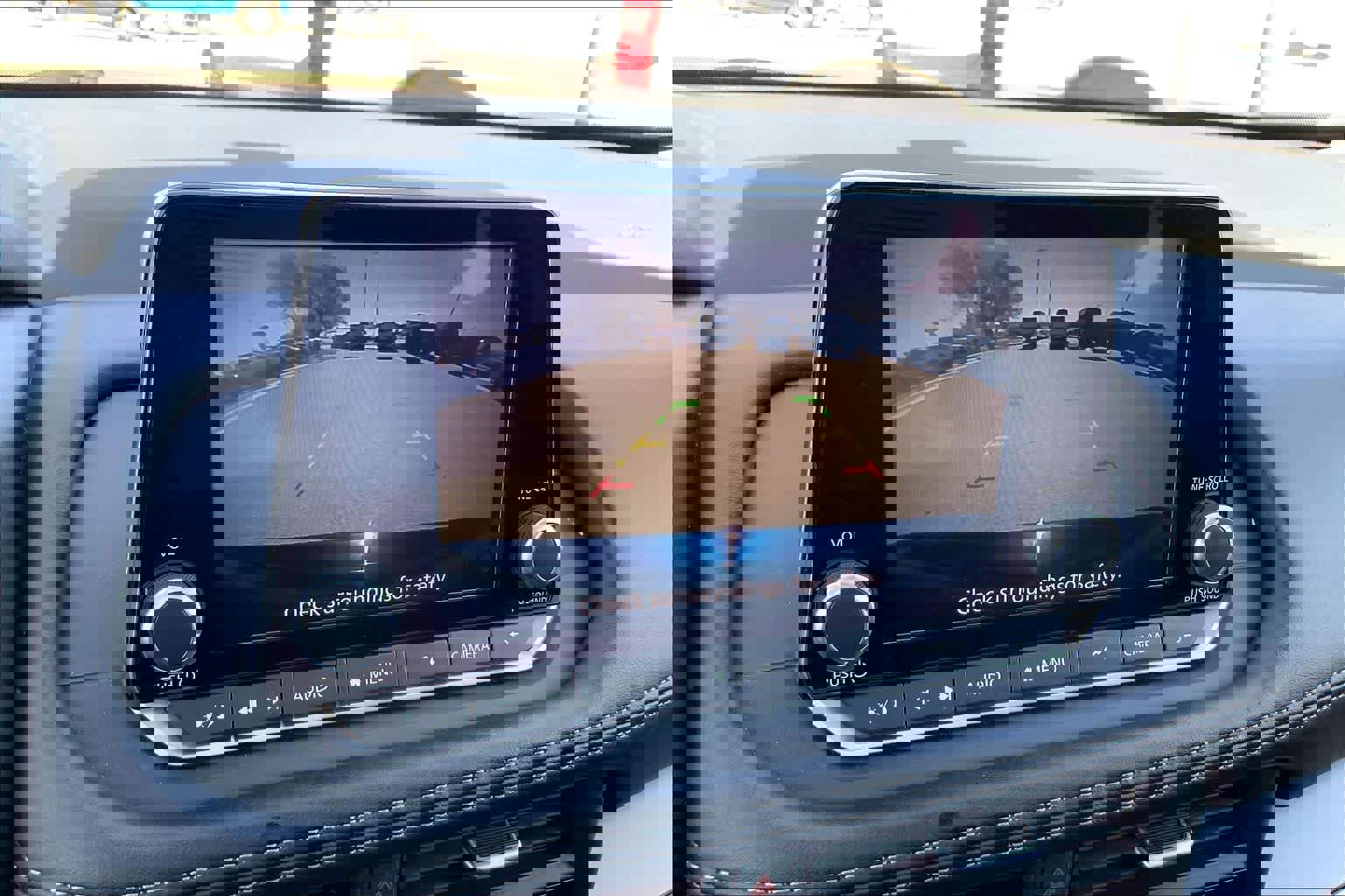 Used 2024 Nissan Rogue SV image 27