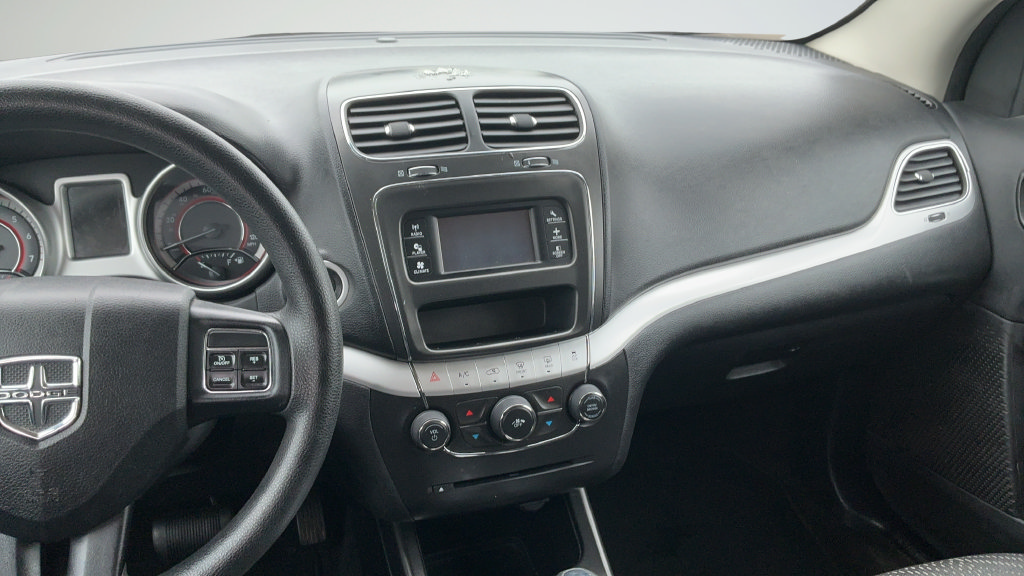 Used 2013 Dodge Journey SXT w/ Flexible Seating Group FWD image 5
