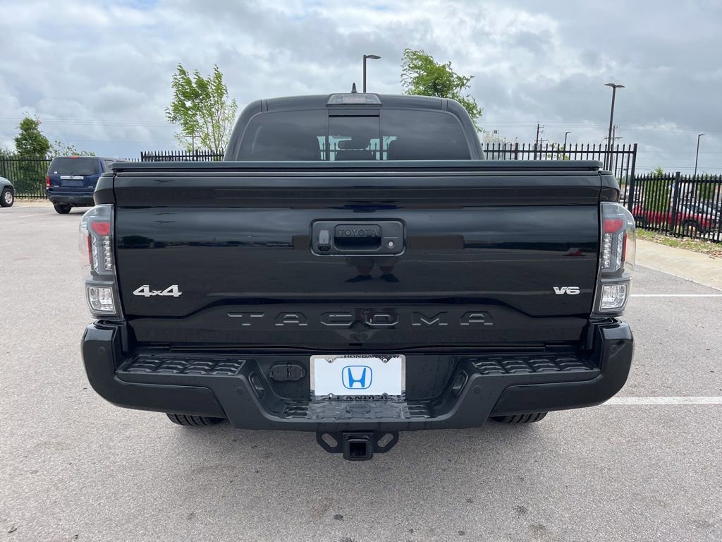 Used 2018 Toyota Tacoma Limited AWD/4WD image 5