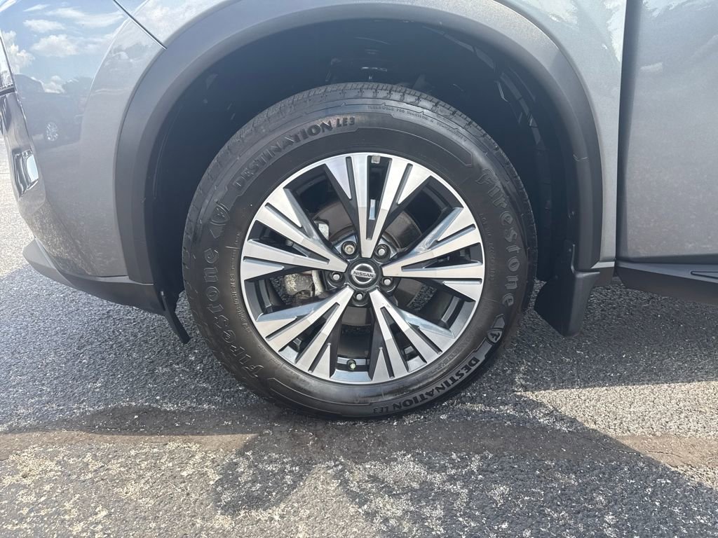 Used 2021 Nissan Rogue SV image 31