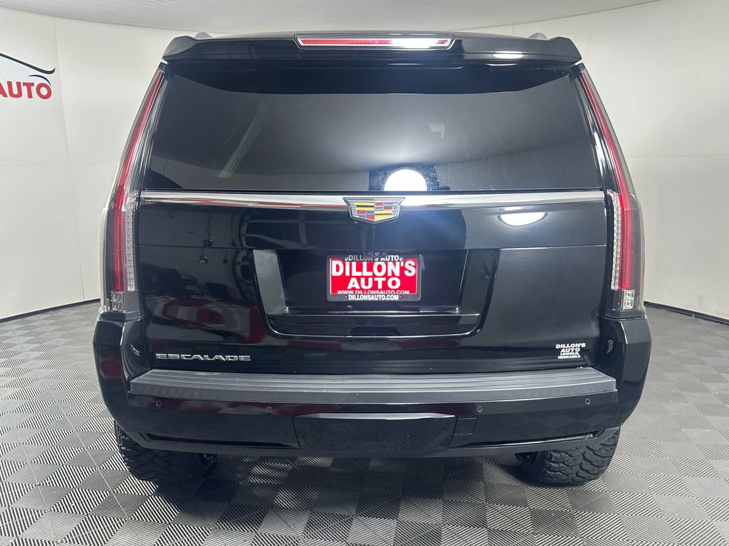 Used 2020 Cadillac Escalade Luxury AWD/4WD image 5