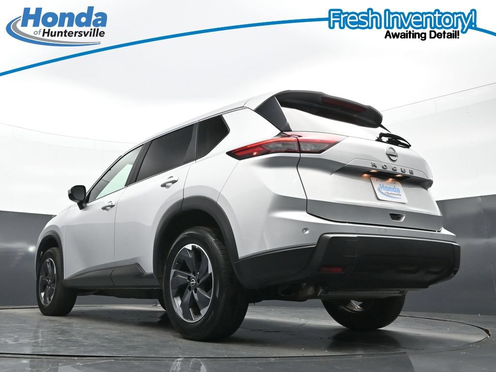Used 2025 Nissan Rogue SV FWD image 31