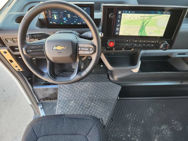 New 2025 Chevrolet Brightdrop 400 w/ Power Door Package AWD/4WD image 29