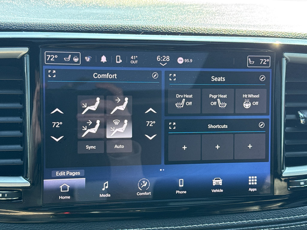 Used 2023 Chrysler Pacifica Touring-L w/ S Appearance Package image 19