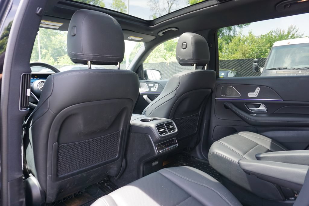 Certified 2025 Mercedes-Benz GLS 450 4MATIC image 11