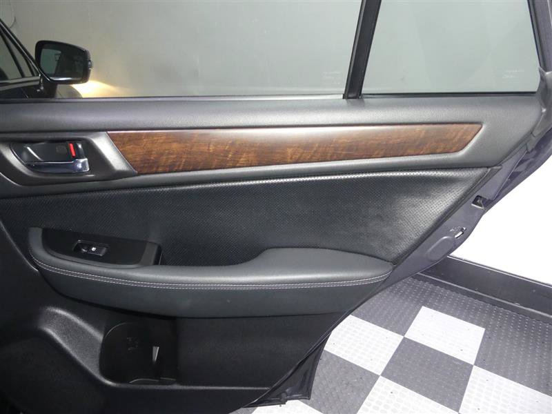 Used 2016 Subaru Outback 2.5i Limited AWD/4WD image 26