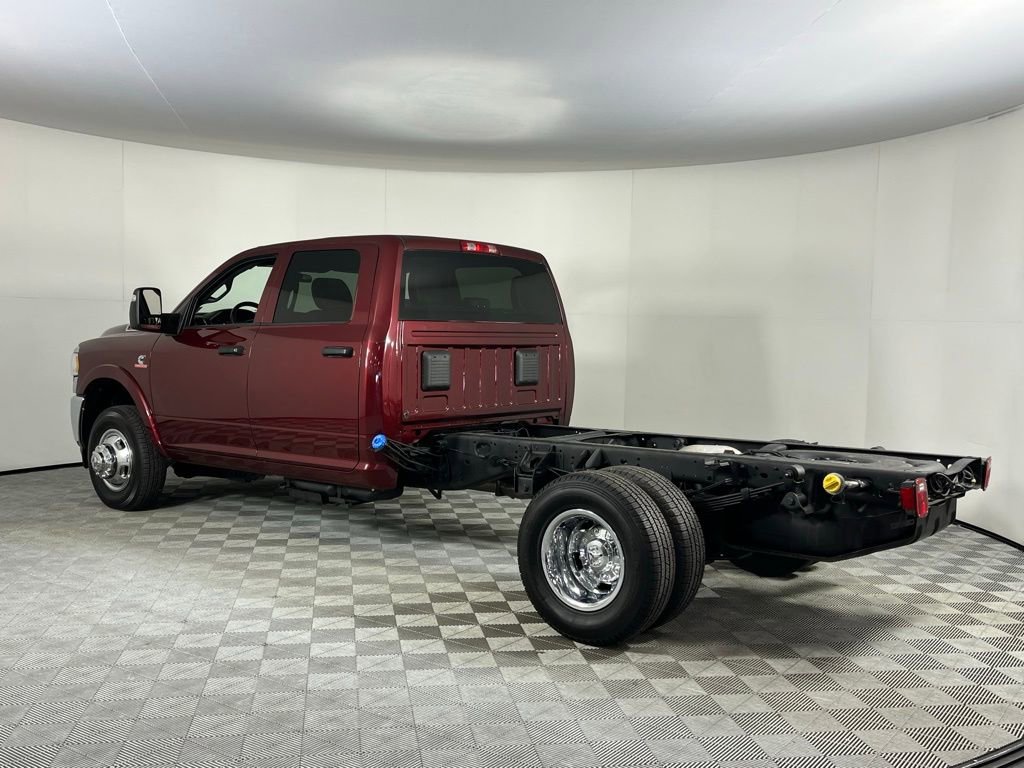 Used 2023 RAM 3500 Tradesman w/ Chrome Appearance Group image 8