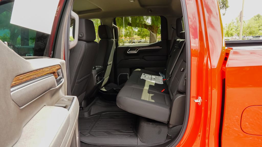 New 2026 GMC Sierra 1500 Elevation w/ LPO, Elevation Black Package RWD image 11