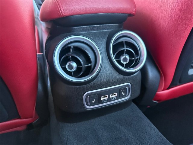 Used 2022 Alfa Romeo Giulia Veloce image 27