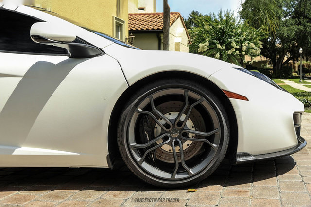 Used 2014 McLaren MP4-12C Spider RWD image 61