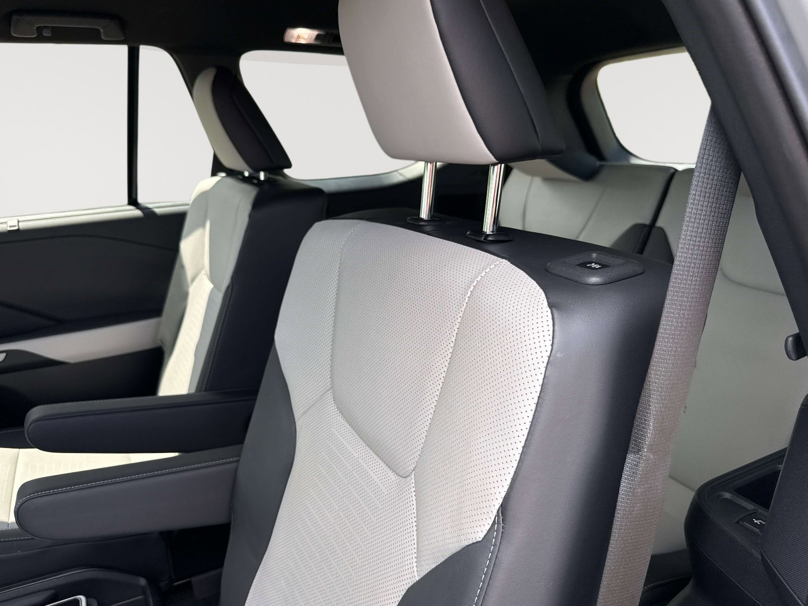 Used 2024 Lexus TX 500h AWD w/ Technology Package image 31