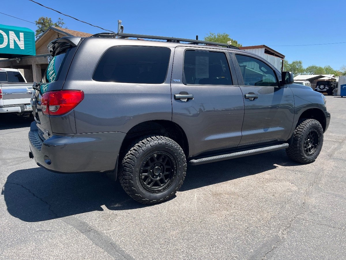 Used 2014 Toyota Sequoia SR5 AWD/4WD image 5