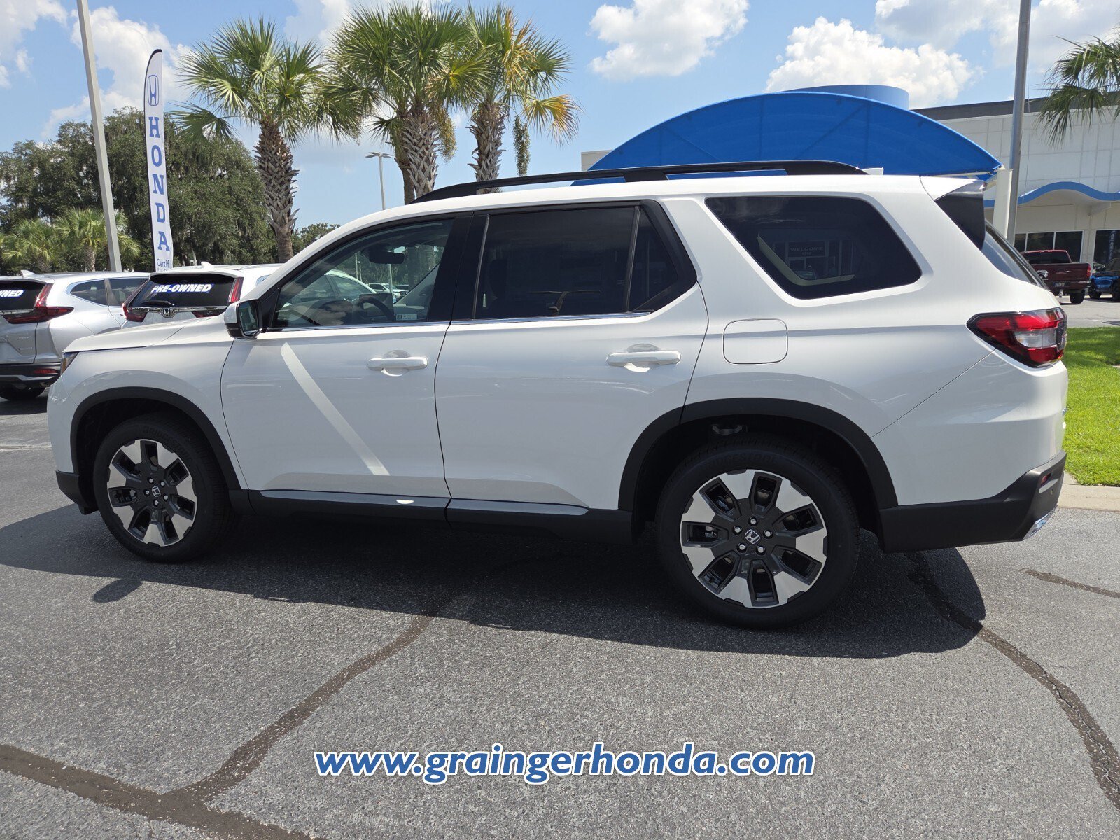 New 2026 Honda Pilot Elite image 3