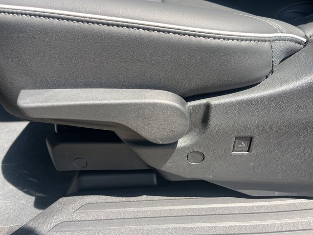 New 2025 Buick Enclave Preferred w/ Power Package image 37