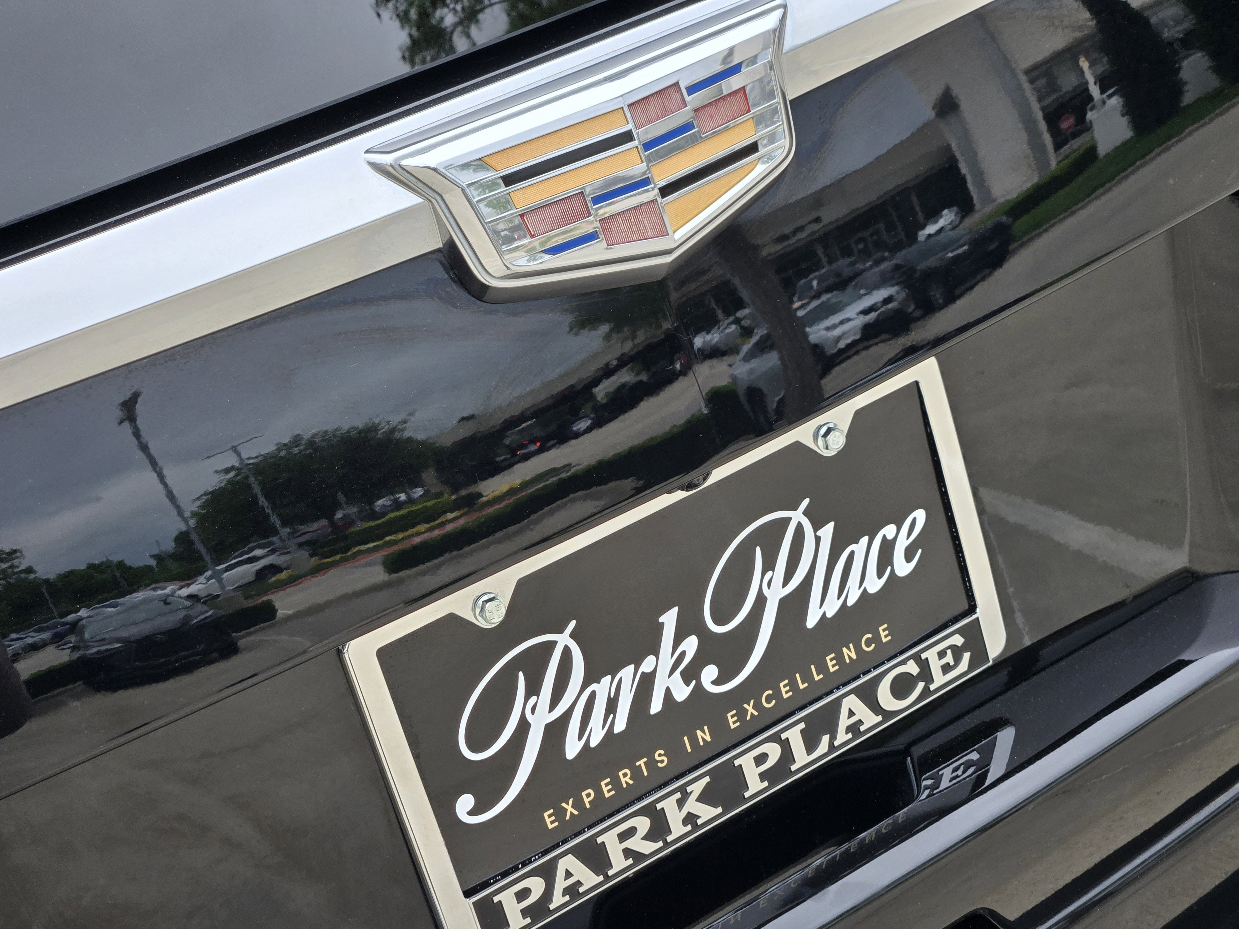 Used 2016 Cadillac Escalade Premium image 40