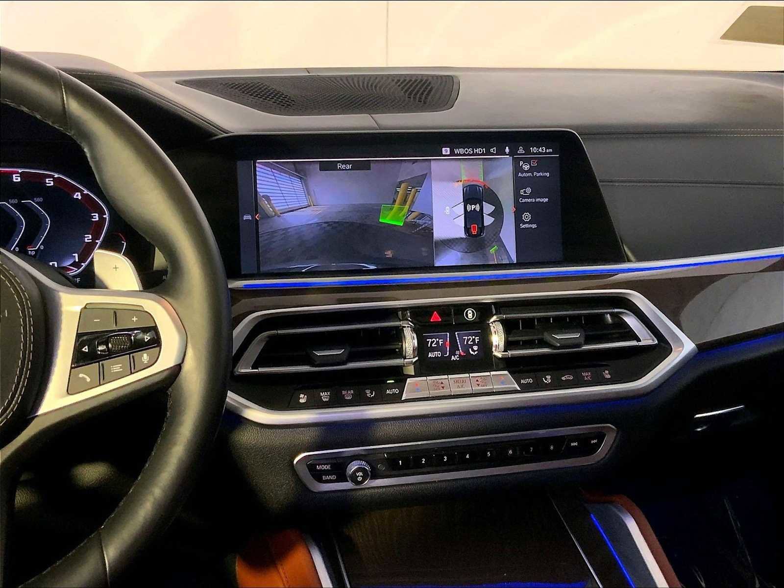 Used 2022 BMW X6 M50i w/ Executive Package image 16