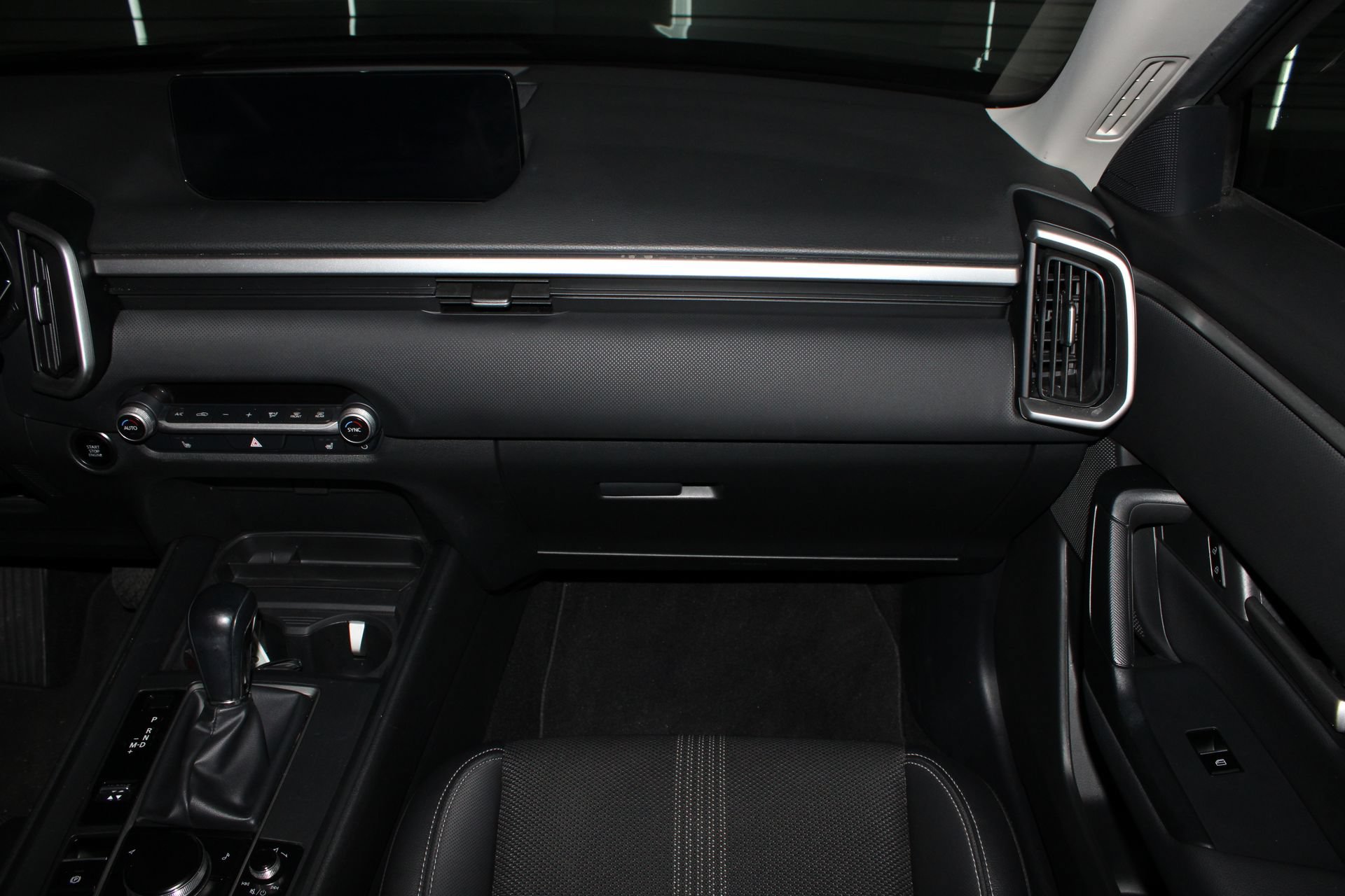 Used 2024 MAZDA CX-50 AWD 2.5 S w/ Cargo Package image 19