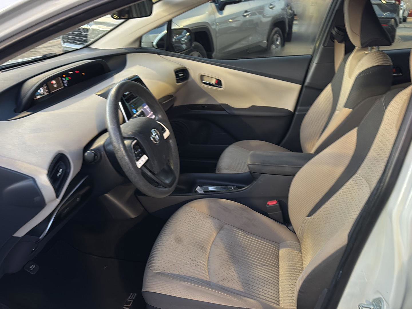 Used 2016 Toyota Prius Two image 8