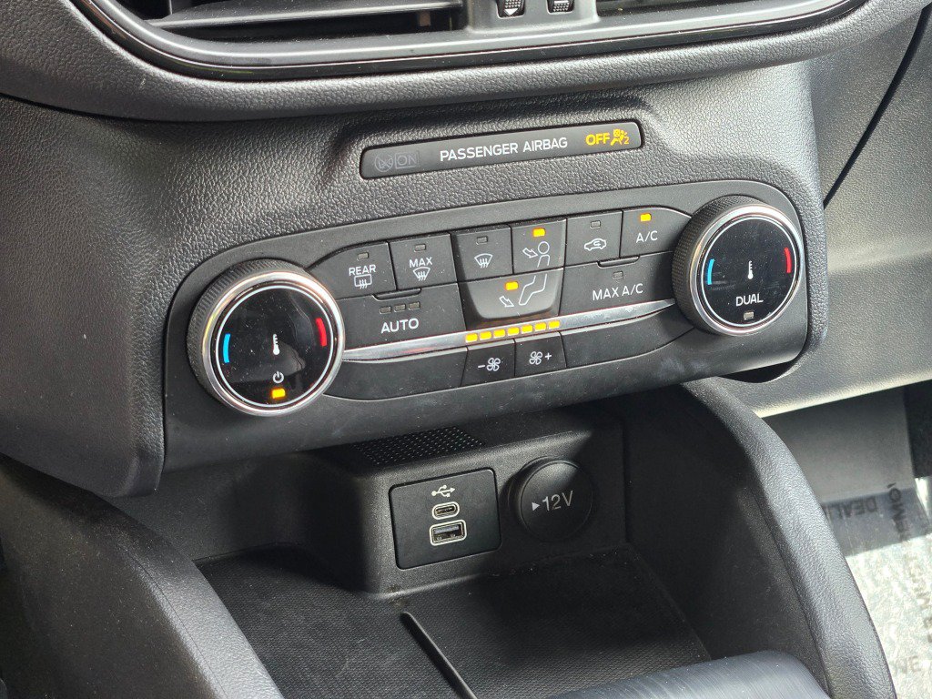 Used 2025 Ford Escape ST-Line AWD/4WD image 27