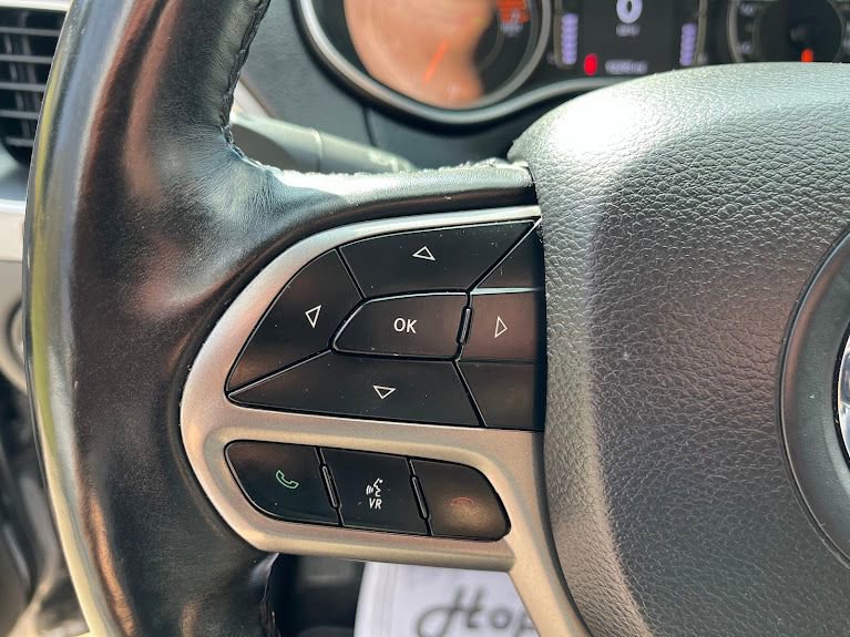 Used 2019 Jeep Cherokee Latitude Plus w/ Cold Weather Group image 14