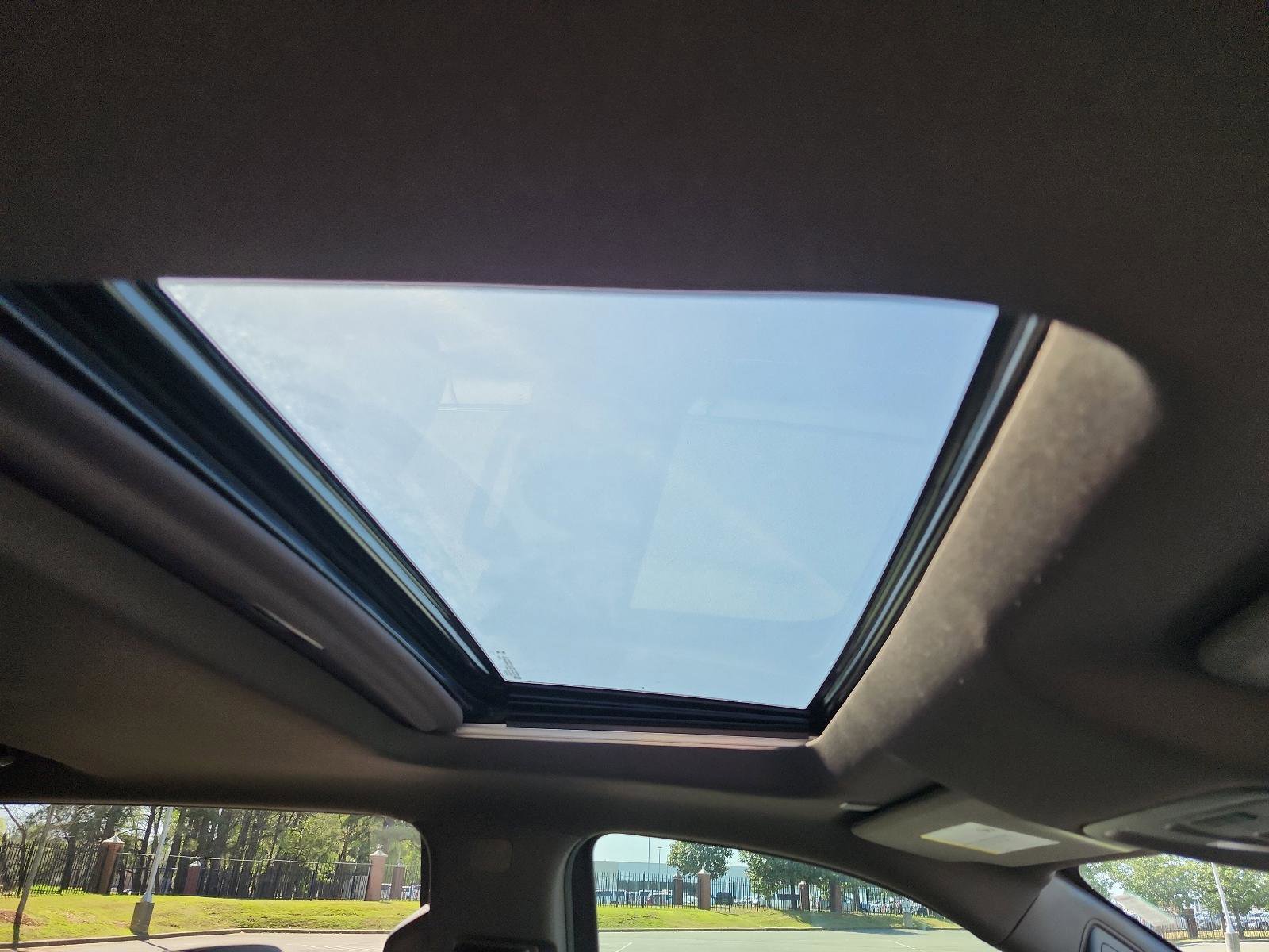 Certified 2024 GMC Sierra 1500 SLT w/ SLT Premium Package image 9