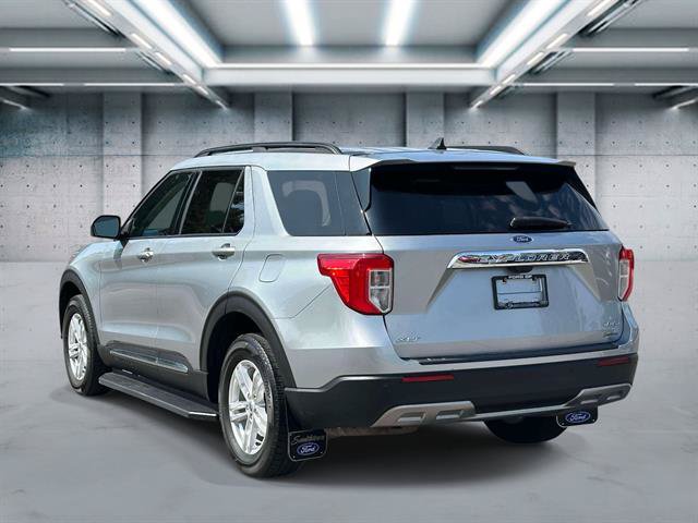 Used 2023 Ford Explorer XLT w/ Equipment Group 202A AWD/4WD image 29