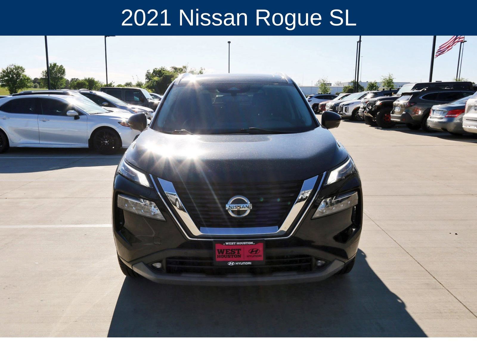 Used 2021 Nissan Rogue SL w/ Premium Package image 2