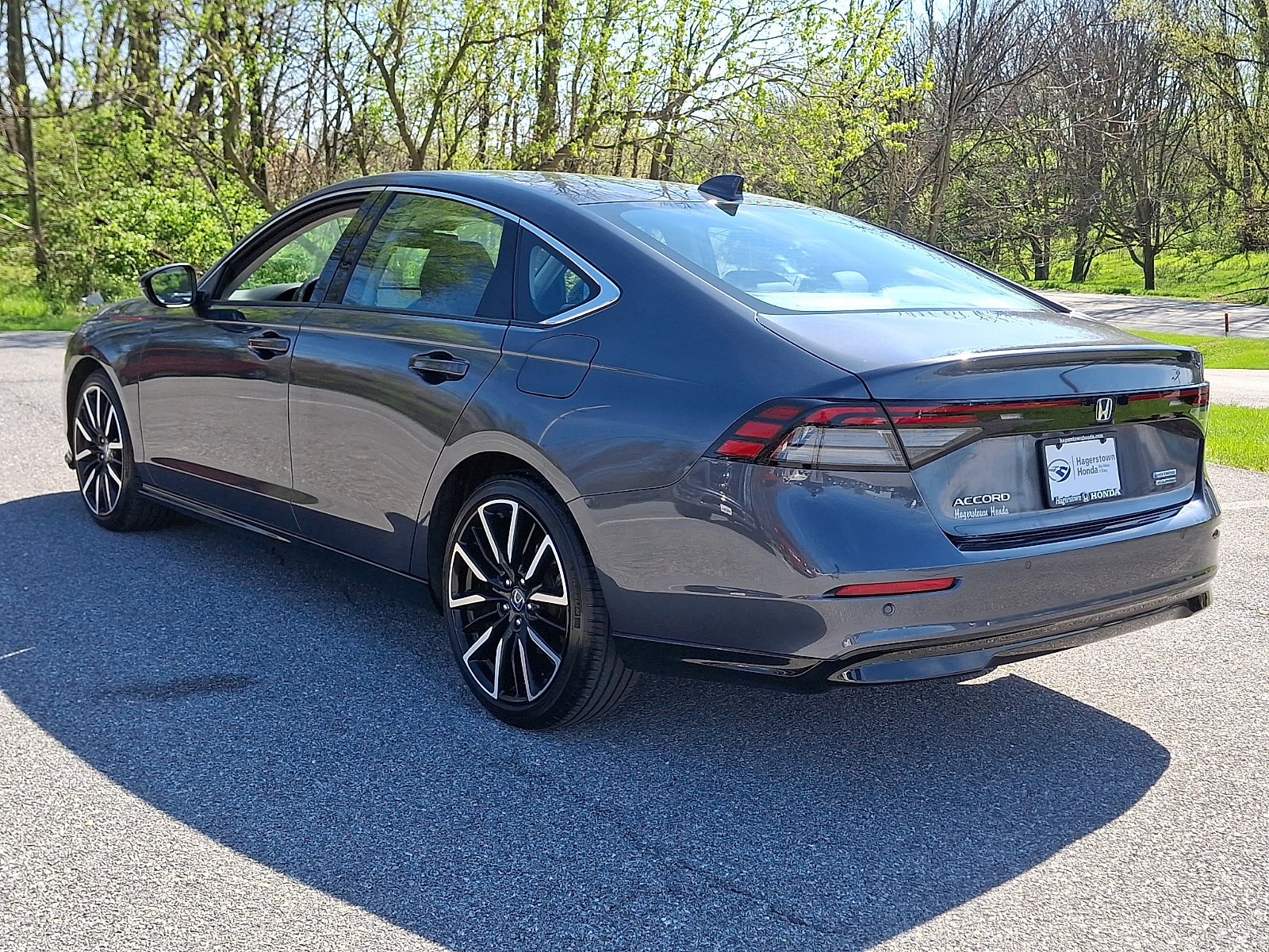 Used 2025 Honda Accord Touring image 4