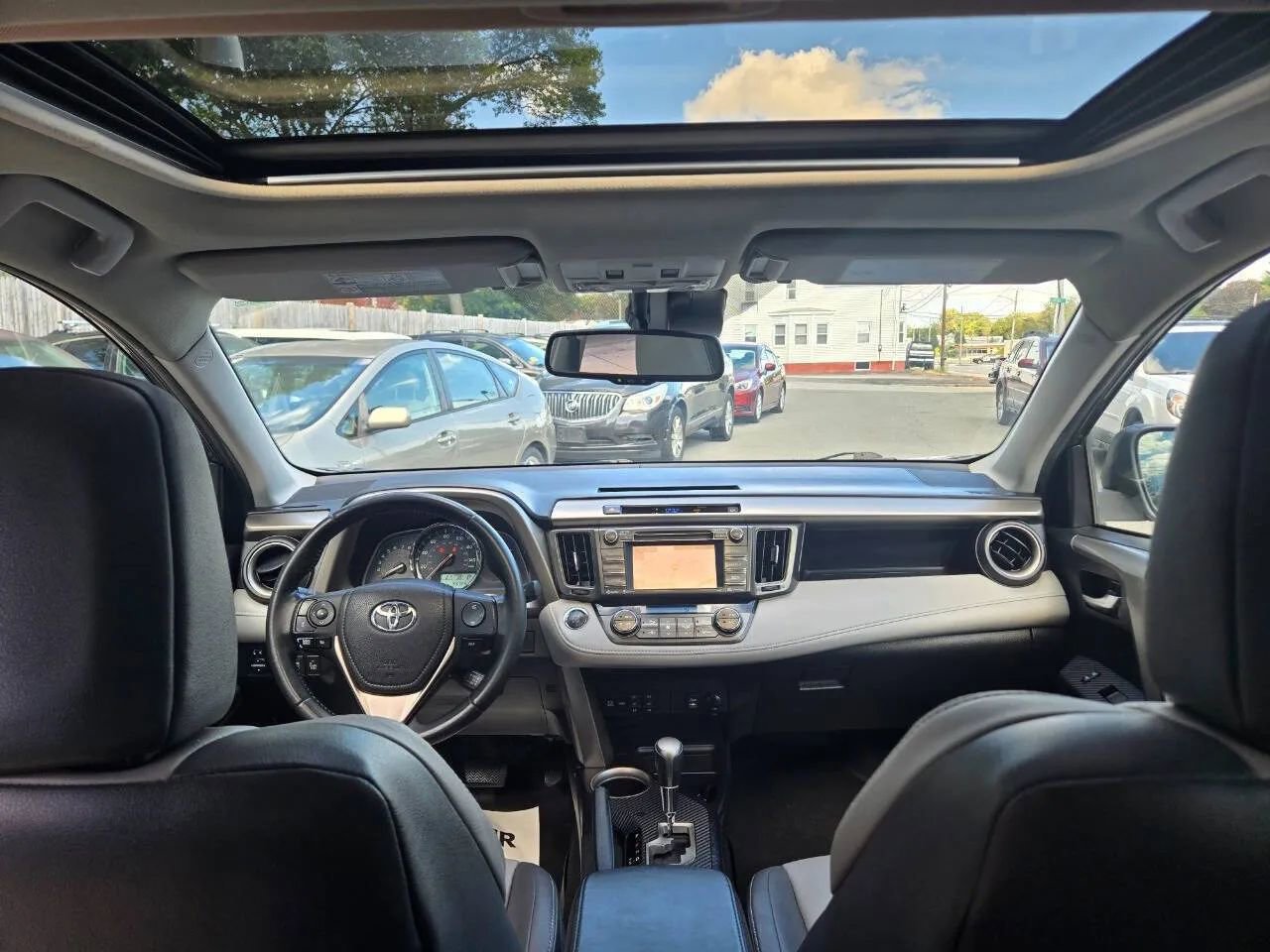 Used 2014 Toyota RAV4 Limited image 10
