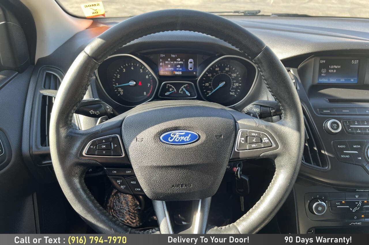 Used 2015 Ford Focus SE w/ SE Sport Package FWD image 22