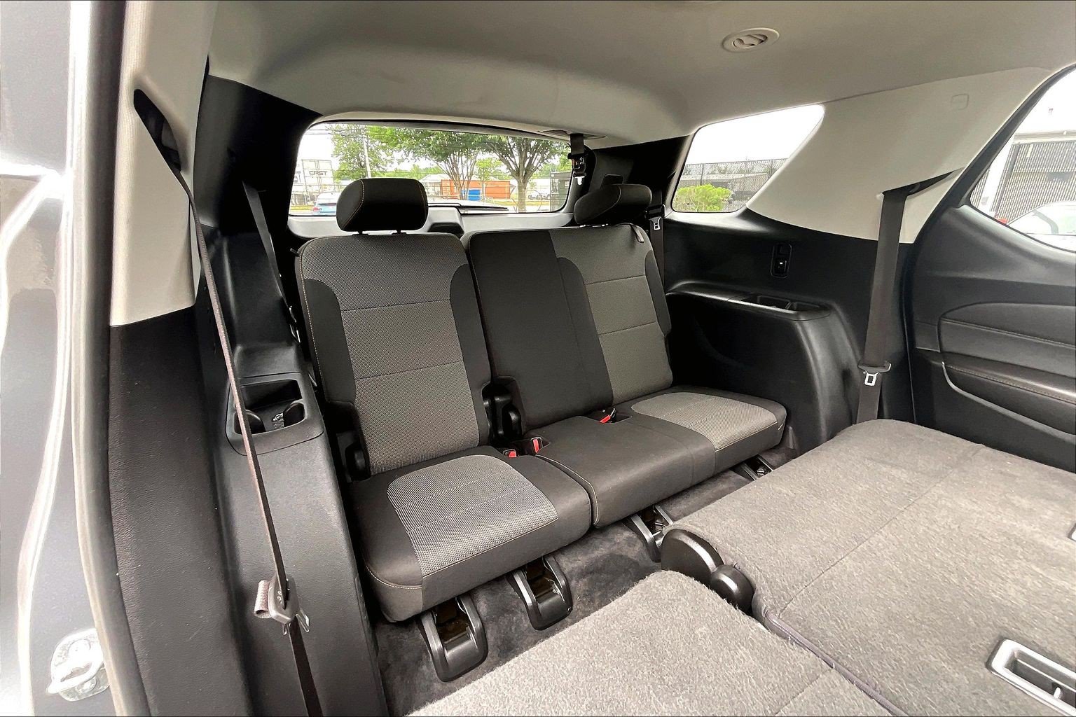 Used 2020 Chevrolet Traverse LS FWD image 32