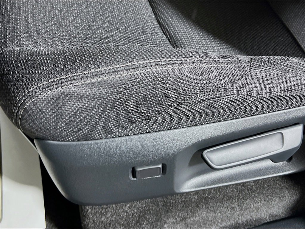 Certified 2025 Toyota 4Runner SR5 image 17