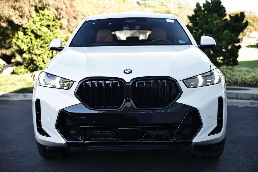 New 2026 BMW X6 xDrive40i w/ Climate Comfort Package image 12