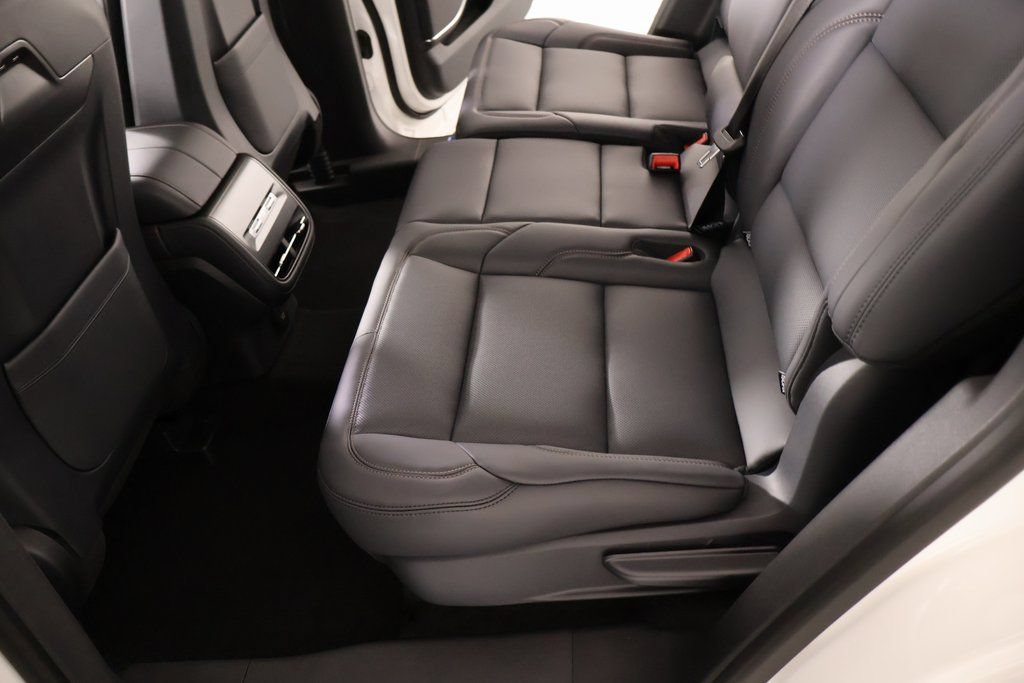 New 2026 Lincoln Nautilus Premier w/ Equipment Group 102A AWD/4WD image 12