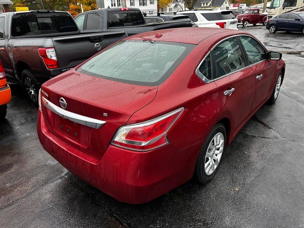 Used 2015 Nissan Altima 2.5 S w/ Power Driver Seat Package FWD image 4