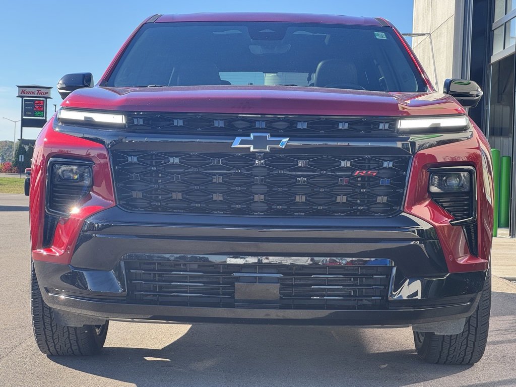 Used 2024 Chevrolet Traverse RS w/ LPO, Floor Liner Package image 6