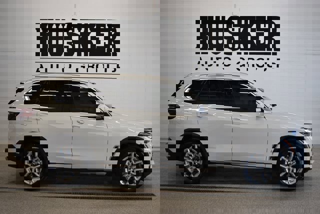 Used 2023 BMW X5 xDrive40i w/ Premium Package image 2