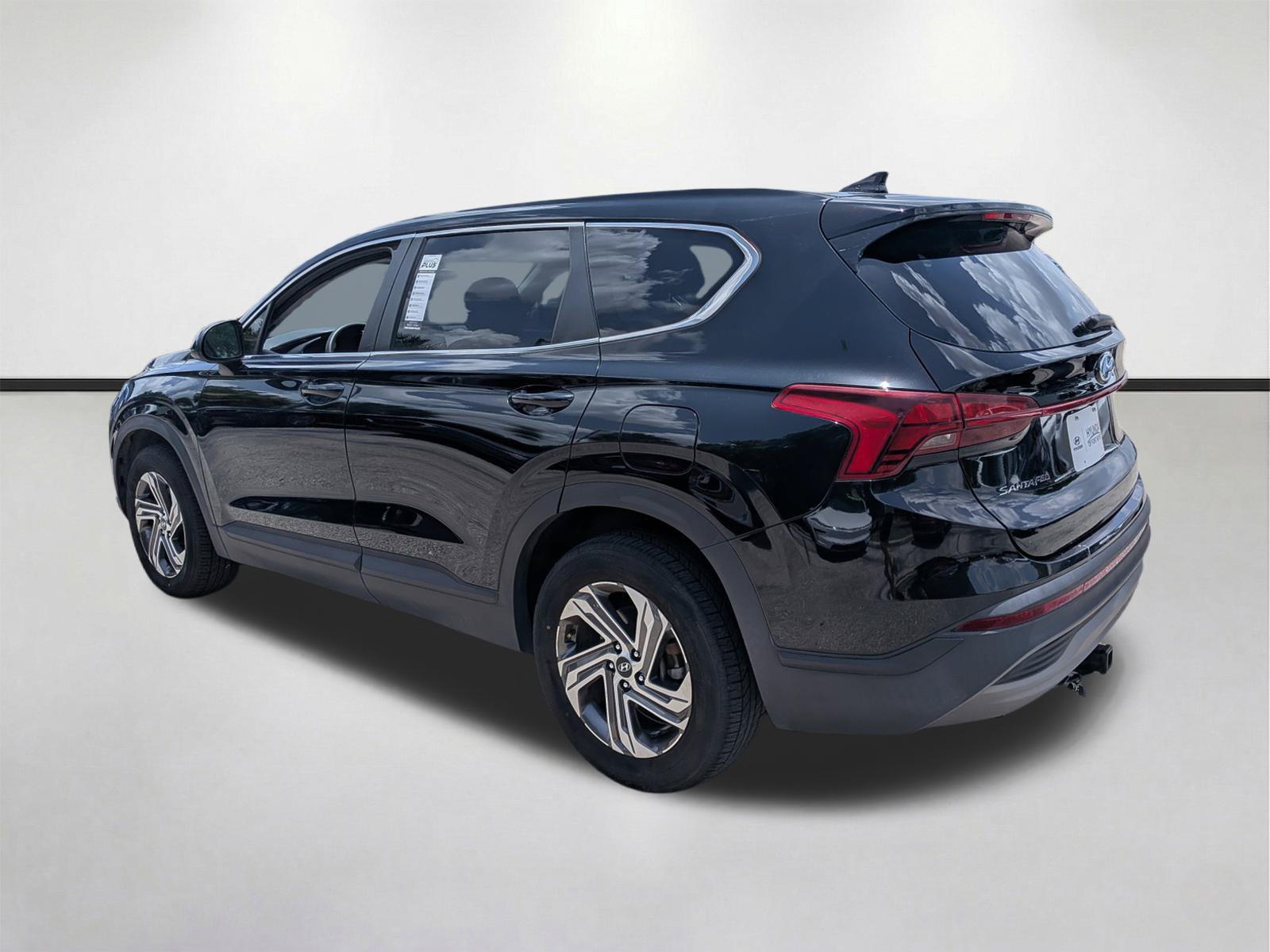 Used 2021 Hyundai Santa Fe SE FWD image 6