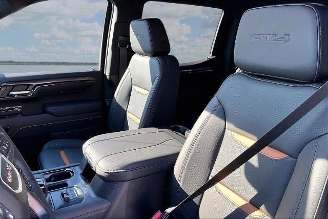 New 2026 GMC Sierra 1500 AT4 w/ Technology Package AWD/4WD image 8