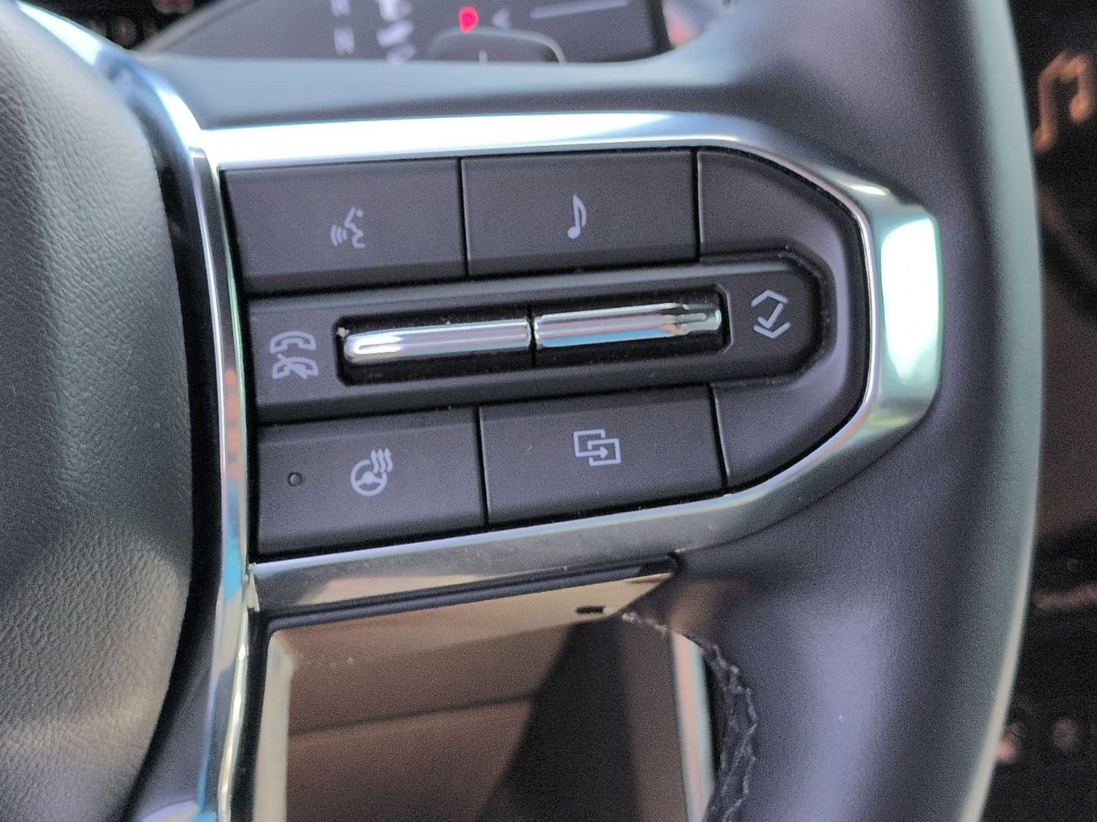 Certified 2025 GMC Acadia Elevation w/ Elevation Premium Package image 20