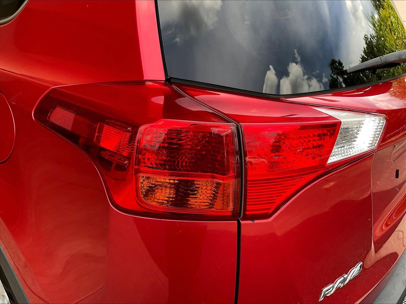 Used 2014 Toyota RAV4 Limited w/ Technology Package FWD image 21
