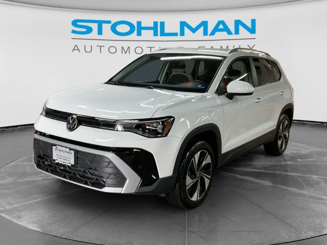 Certified 2026 Volkswagen Taos SE AWD/4WD image 1