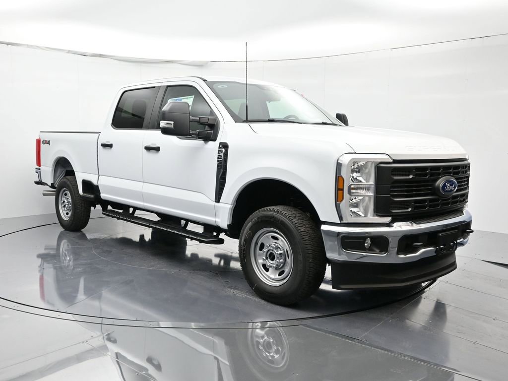 New 2026 Ford F250 XL w/ XL Chrome Package image 3