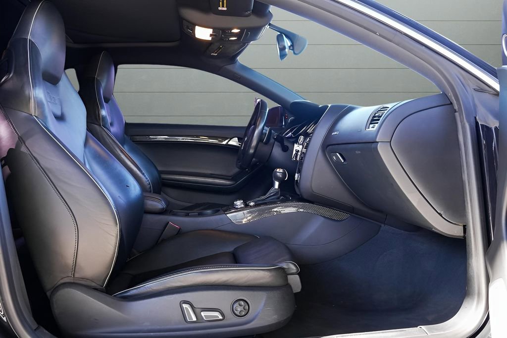 Used 2015 Audi RS 5 Coupe w/ Technology Package image 40