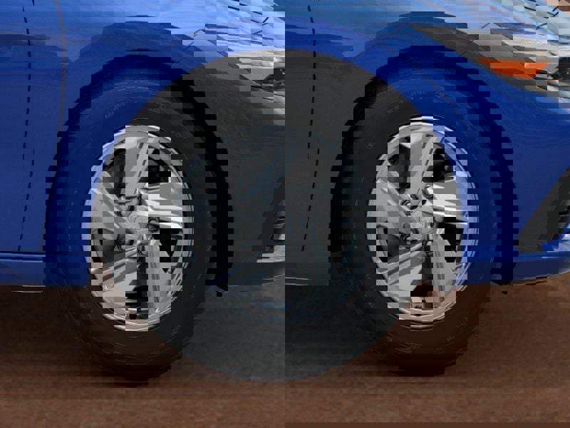 Certified 2025 Hyundai Elantra SE image 8