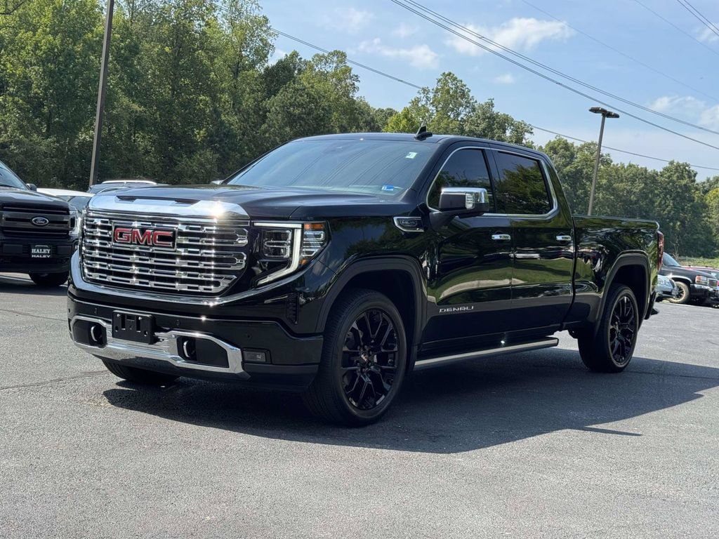 Used 2023 GMC Sierra 1500 Denali w/ Denali Reserve Package AWD/4WD image 26