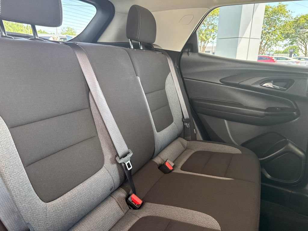 Used 2023 Chevrolet TrailBlazer LT FWD image 30