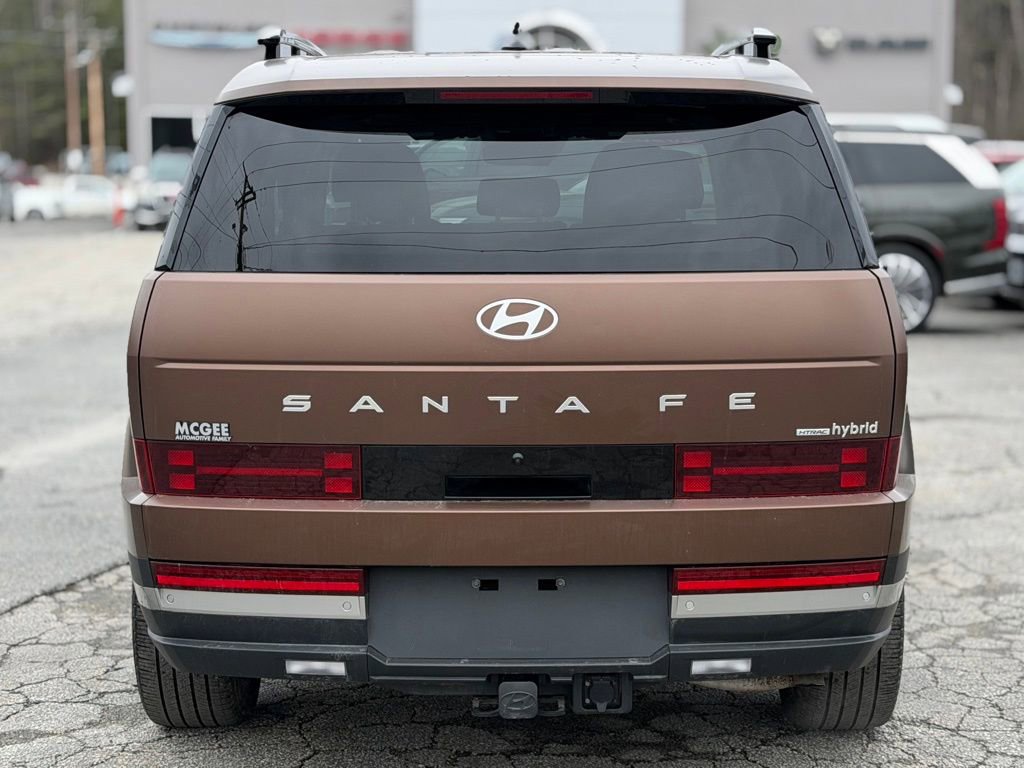 Used 2025 Hyundai Santa Fe Limited image 4