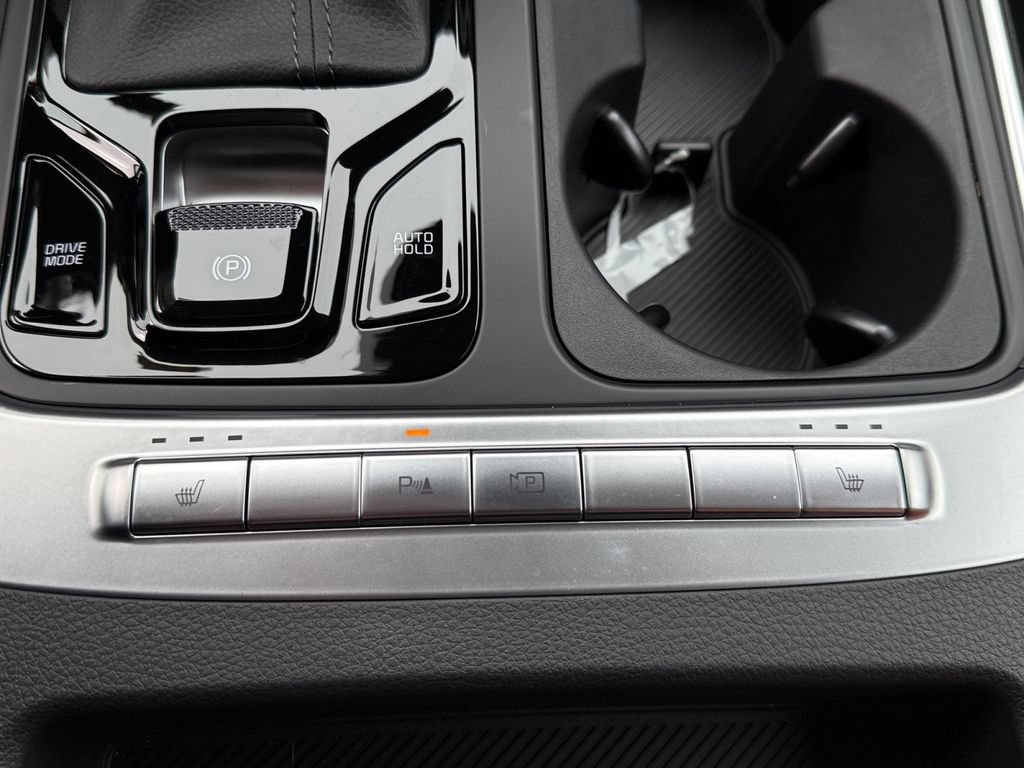 New 2026 Kia Carnival EX FWD image 20